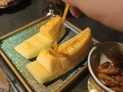 -铭牛烧肉·和牛海鲜自助(高新月牙湖店)