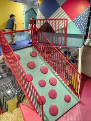 -Eureka优瑞卡儿童主题乐园(合生汇购物中心店)