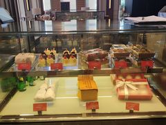 面包甜点陈列柜-嘉定凯悦·咖啡厅