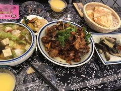 -八两八金·莱芜特色炒鸡(市南漳浦路店)