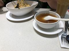 -香港新发烧腊茶餐厅(水围店)