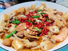 -香蟹煲·醉蟹牛蛙耙鸡爪
