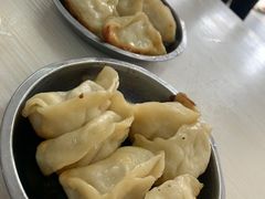 -黄阿姨锅贴大王(万航渡路店)