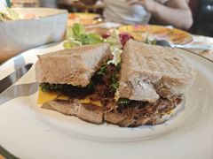 -JINNS锦时 steak&pizza(浸信会礼拜堂旧址店)