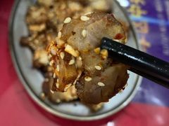 脆皮烤香猪-香猪美食(洛香店)