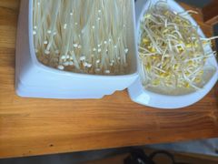 -小小河边鱼(天润城店)