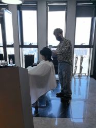 -TOP HAIR SALON