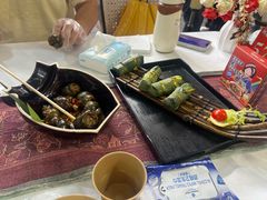 -刘姐啤酒鱼民族演艺餐厅(西街总店)