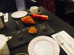 -Salon de The de Joel Robuchon(外滩18号店)