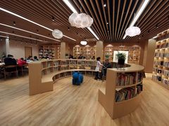 -漕河泾街道图书馆(漕河泾社区文化活动中心店)