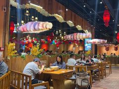 -老滇山寨•云南特色菜•地方菜•民族风情歌舞表演(金碧店)