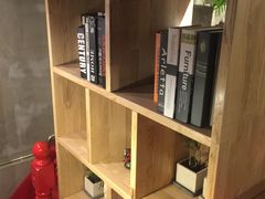 -HIGH FIVE哈福手工汉堡(桂林路店)