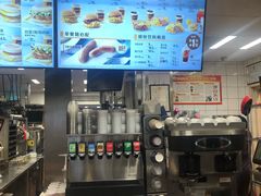 -麦当劳(军博店)