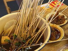 -拈签一笑黄牛肉辣卤串串