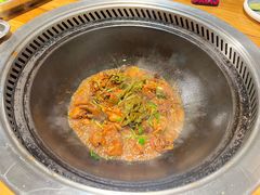 -锅老头海鲜铁锅炖