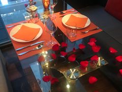 -AIR Restaurant & Lounge