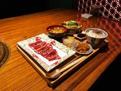 -肉魁屋·烧肉·烧鸟·酒场(高新店)