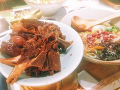 -百春原湖南牛肉粉(百联世纪店)