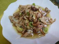 炒松茸-邱二餐馆
