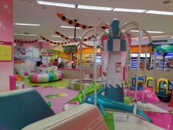-孩子王童乐园(青岛万达店)