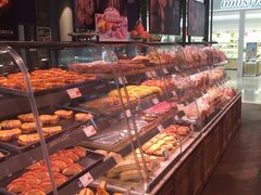 面包甜点陈列柜-巴黎贝甜(凯德MALL望京店)