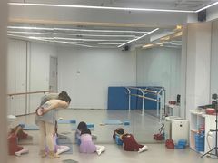 -红舞鞋舞蹈教育(近江校区)