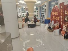 -皓齿连锁·雅贝健口腔·种植·矫正中心(虹口曲阳路店)