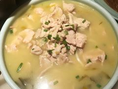 酸汤嫩滑肉-绿茶餐厅(光谷世界城步行街店)