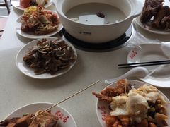 -泉福居酱骨头自助广场(南大街商业步行街店)
