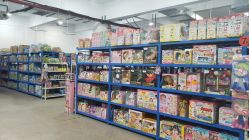 -逝水玩具折扣店