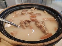 -明本湛江鸡•海鲜小厨(陈家祠店)