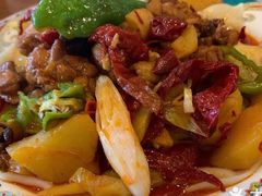 新疆沙湾大盘鸡-巴依老爷新疆美食(常营店)
