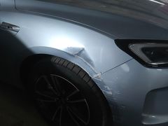 -鲨鱼皮汽车凹陷玻璃修复(静安店)