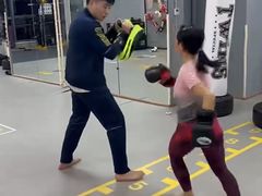 -拳力汇散打搏击泰拳俱乐部(绿地缤纷城店)