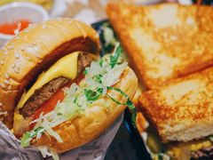 -The Habit Burger Grill 哈比特汉堡(复兴soho店)