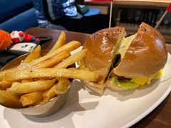 芝心牛肉堡JuicyLucy-Bistro 63 创意融合料理(广粤天地店)