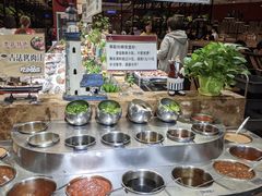 自助调料区-汉金城海鲜烤肉自助百汇(烟台永旺购物中心店)