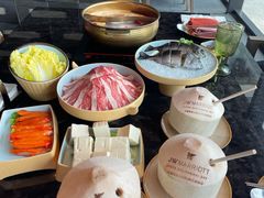 -雾山韩式烤肉·海南糟粕&椰子鸡火锅·海景餐厅(三亚绿发山海天JW万豪酒店)