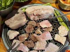 -唯成•韩国炭火烤肉 유성고기
