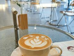 拿铁咖啡-香草山咖啡店·外教英语角·自习室(盛世商都店)