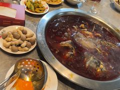 -忘情水鱼头·鲜鱼火锅(滨江中路店)