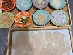 -渔顺生·顺德鱼生·粥底火锅·桑拿鸡(渔人码头店)