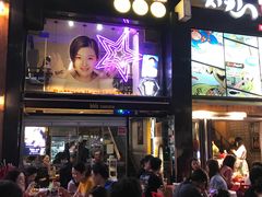 -BHC炸鸡(明洞总店)