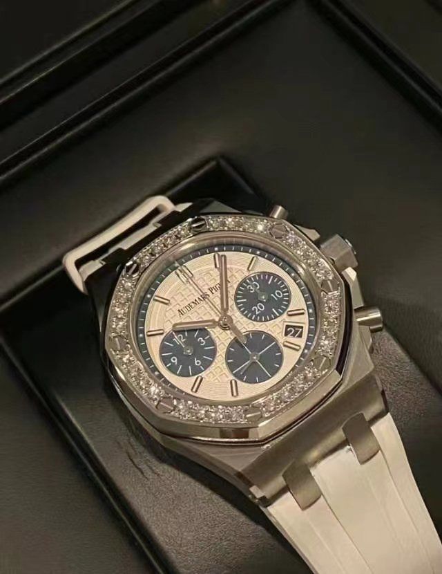 波士顿爱彼皇家橡树ap26231st白盘