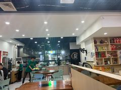 -老何家后安粉·糟粕醋海鲜火锅(三亚湾椰梦长廊店)