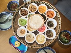 -包整·丝娃娃(一览甲秀楼风景店)