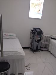 -痘敏医生专业祛痘连锁