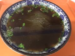 -老新隆牛肉锅贴(新街口店)