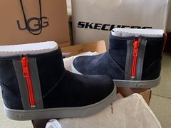 -UGG(燕莎奥特莱斯购物中心店)