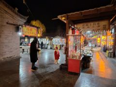 -暖泉小吃广场